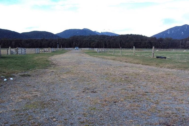 Photo of property in 2/65 Springs Road, Hornby, Christchurch, 8042