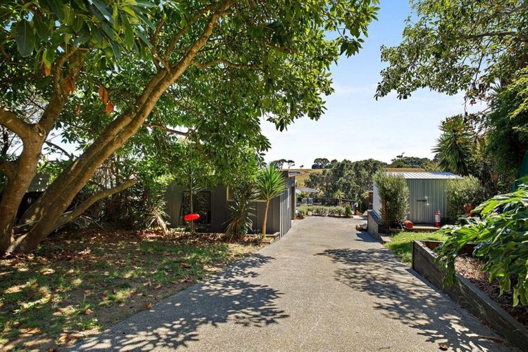 Photo of property in 50 James Mcleod Road, Shelly Beach, Helensville, 0874