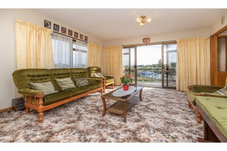 Photo of property in 1/22 Happy Home Road, Westmorland, Christchurch, 8025