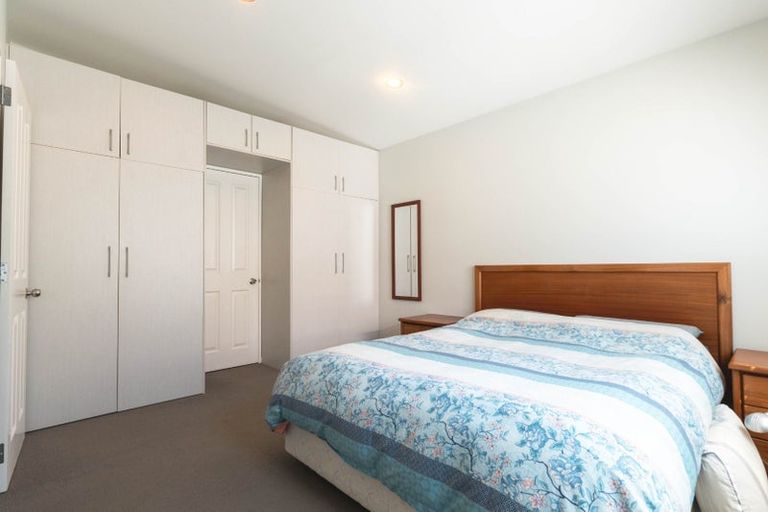 Photo of property in 72 Waitangi Road, Onehunga, Auckland, 1061