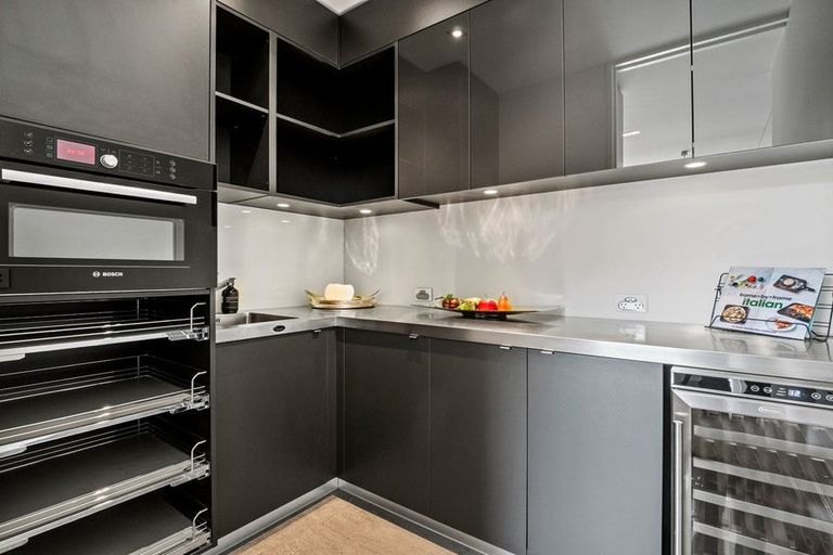 Photo of property in 48 Lake Avenue, Frankton, Queenstown, 9300