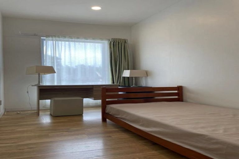 Photo of property in 102 Stanmore Bay Road, Stanmore Bay, Whangaparaoa, 0932