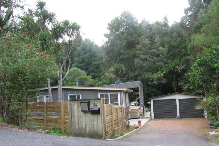 Photo of property in 34 Valley Road, Titirangi, Auckland, 0604