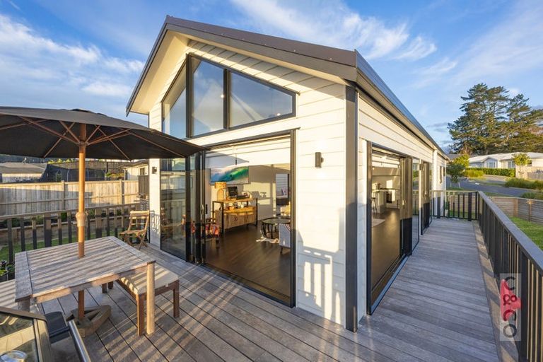 Photo of property in 41 Jeroboam Loop, Kumeu, 0810