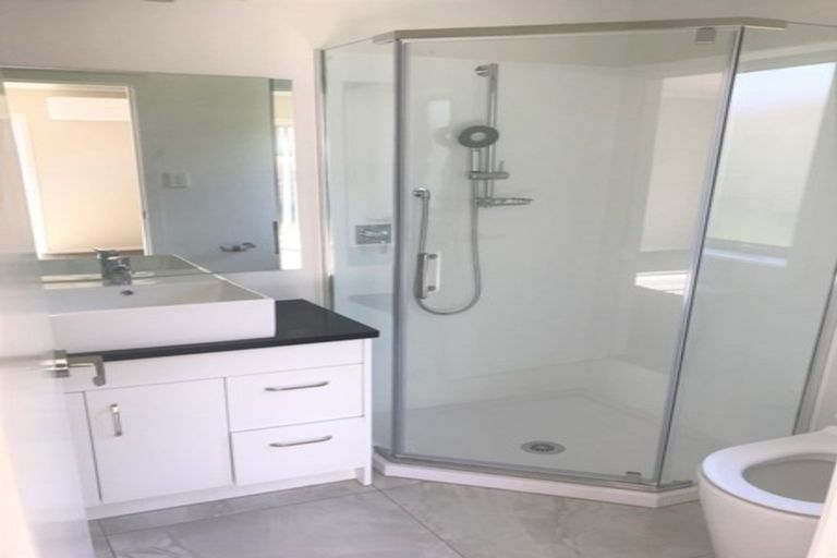 Photo of property in 21 Miharo Crescent, Flagstaff, Hamilton, 3210