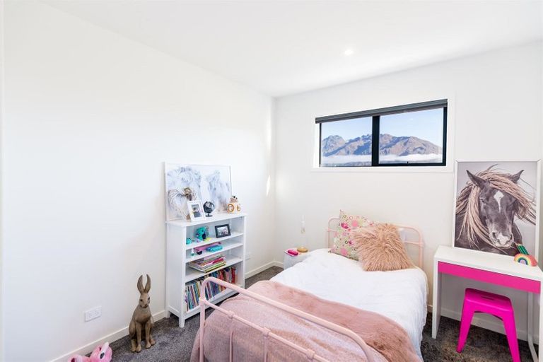 Photo of property in 8 Brett Lane, Jacks Point, Queenstown, 9371