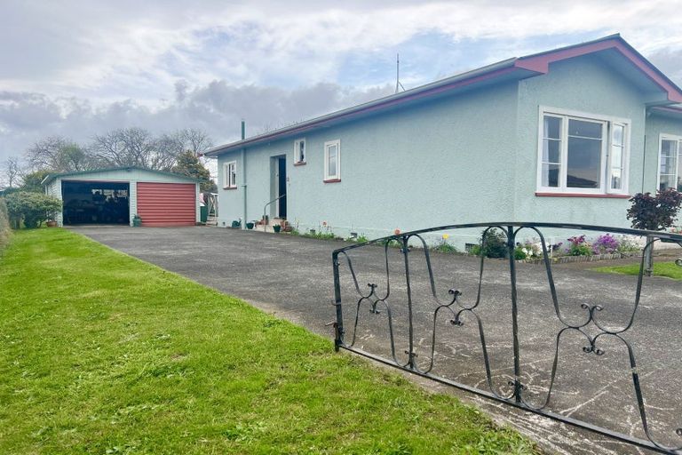 Photo of property in 50 Mcphee Street, Dannevirke, 4930