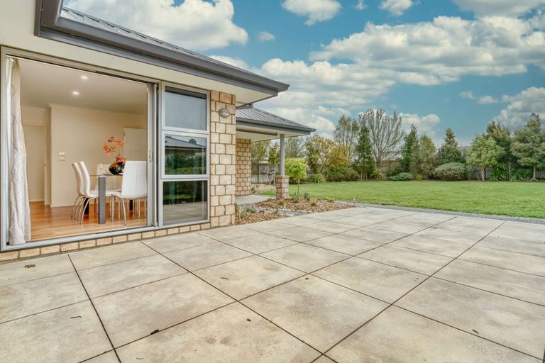 Photo of property in 62 Rotherham Drive, West Melton, 7618