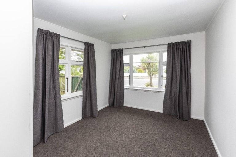 Photo of property in 1/149 Grimseys Road, Redwood, Christchurch, 8051