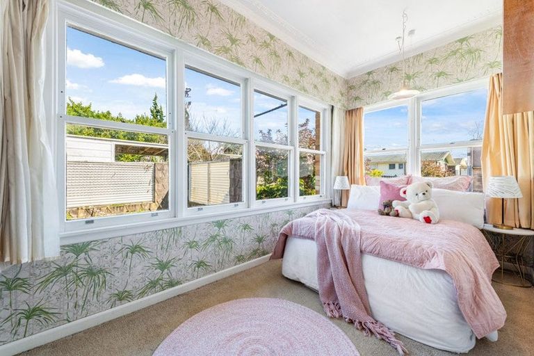 Photo of property in 69 Willerton Avenue, New Lynn, Auckland, 0600