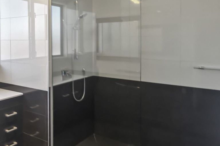 Photo of property in 2/106 Elizabeth Street, Riccarton, Christchurch, 8041