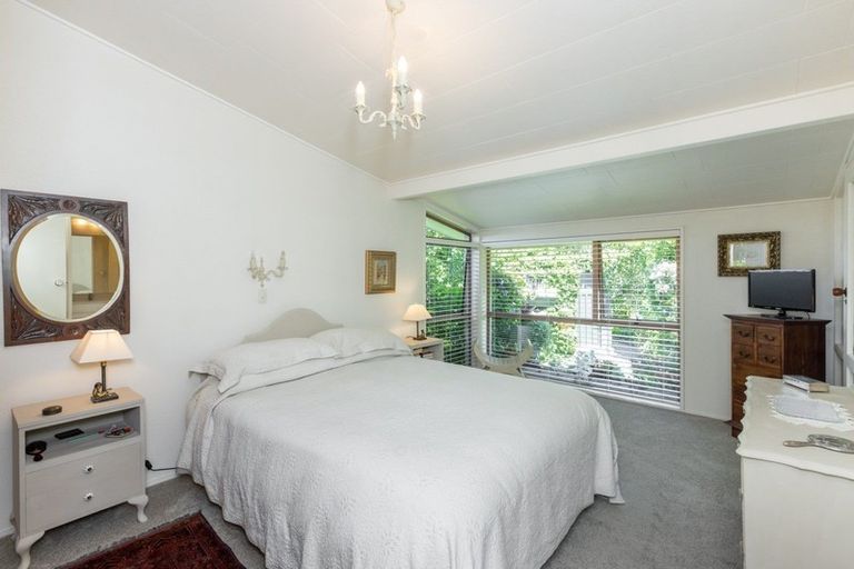 Photo of property in 72 Puketapu Road, Taradale, Napier, 4112
