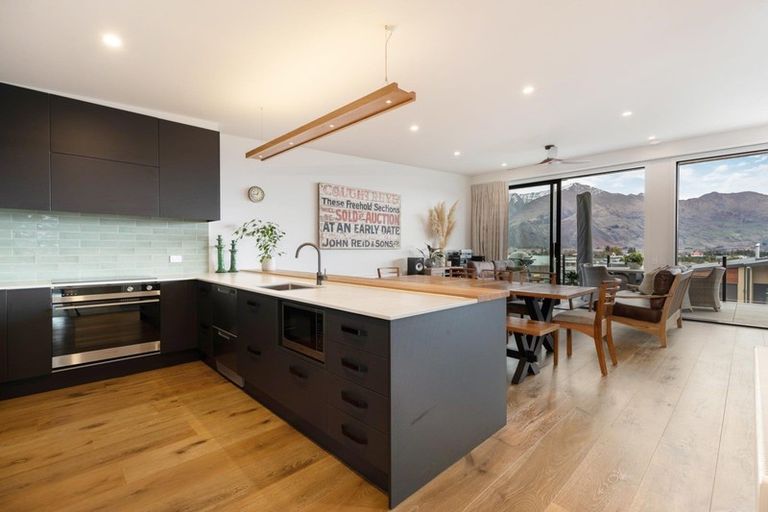 Photo of property in 48 Farrant Drive, Wanaka, 9305