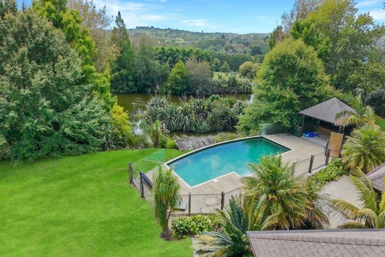 Photo of property in 71 Grace Hill Drive, Dairy Flat, Albany, 0792