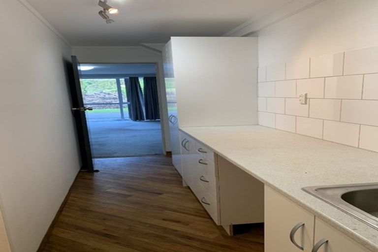 Photo of property in 2 Martin Street, Waikanae, 5036