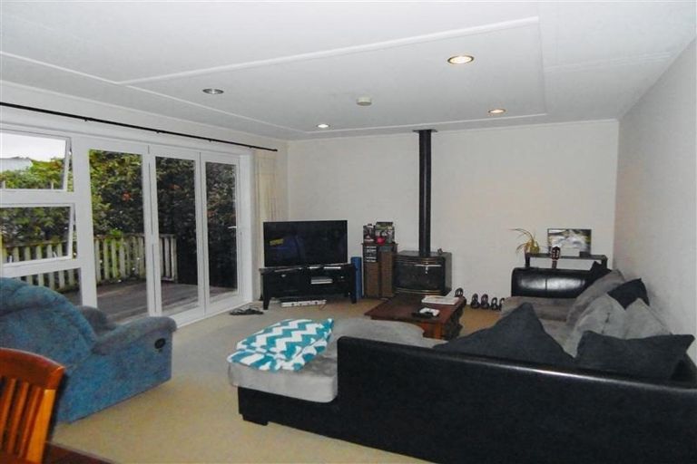 Photo of property in 28 Budleigh Street, Frankleigh Park, New Plymouth, 4310