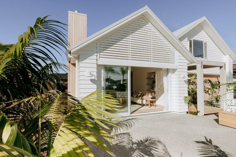 Photo of property in 10 Montiicola Drive, Papamoa Beach, Papamoa, 3118
