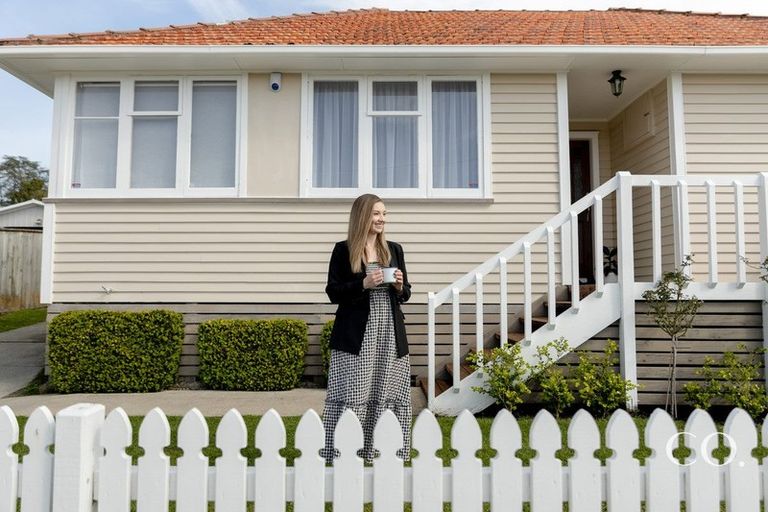 Photo of property in 25b Pine Avenue, Otumoetai, Tauranga, 3110