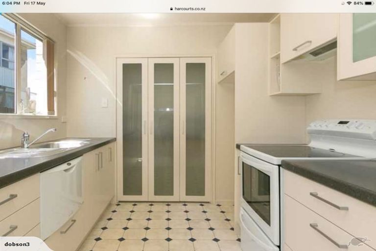 Photo of property in 1/30 Hamblyn Street, Strandon, New Plymouth, 4312