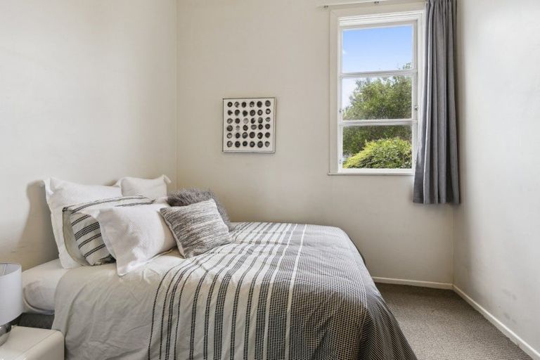 Photo of property in 96 Pirie Street, Mount Victoria, Wellington, 6011