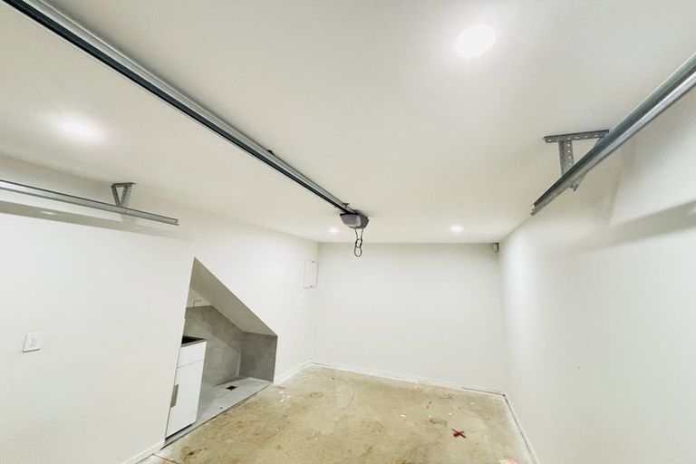 Photo of property in 2/2 Smiths Avenue, Papakura, 2110