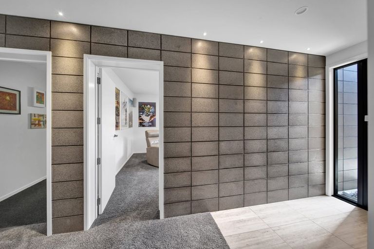 Photo of property in 57 Brooklands Road, Brooklands, New Plymouth, 4310