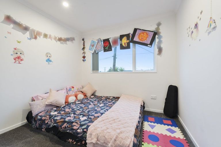 Photo of property in 96b Sturges Road, Henderson, Auckland, 0612