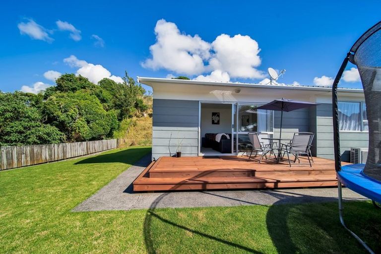 Photo of property in 2/54 Riversdale Drive, Merrilands, New Plymouth, 4312