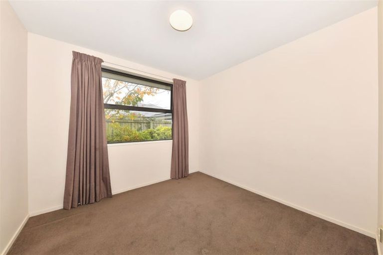 Photo of property in 27 Roberts Road, Hei Hei, Christchurch, 8042