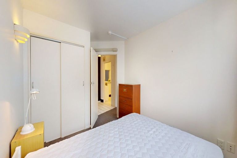 Photo of property in Parkland Flats, 3/51 Adams Terrace, Kelburn, Wellington, 6021