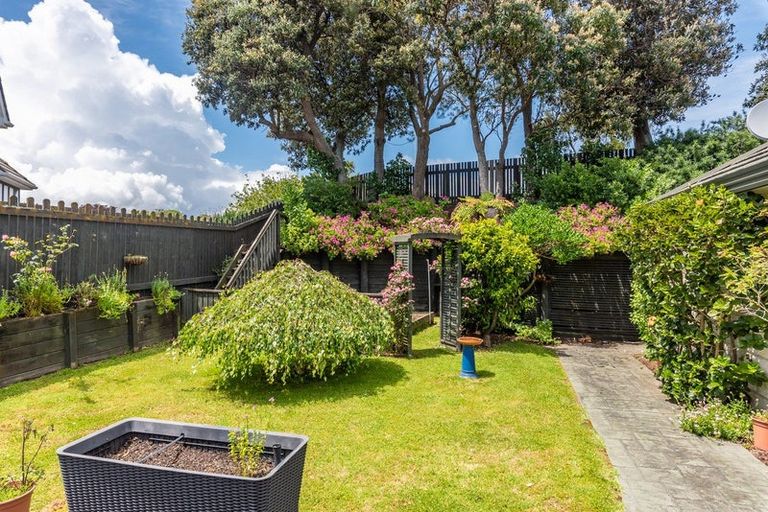 Photo of property in 8 Tudor Court, Paraparaumu Beach, Paraparaumu, 5032