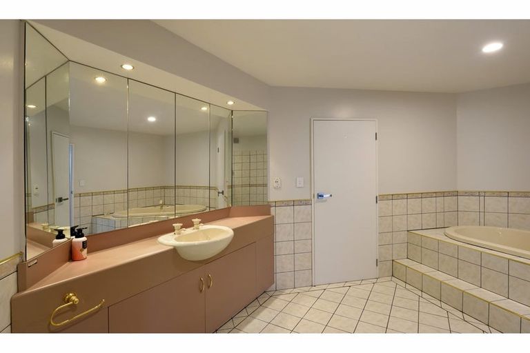 Photo of property in 16 Windleborn Place, Richmond, 7020