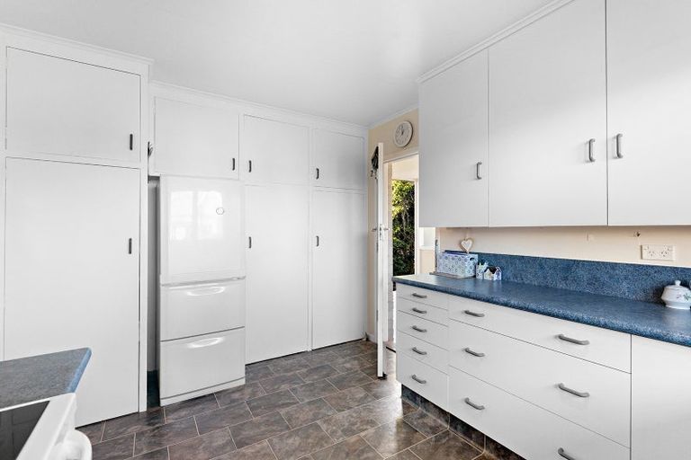 Photo of property in 37 Clyde Street, Kinmont Park, Mosgiel, 9024