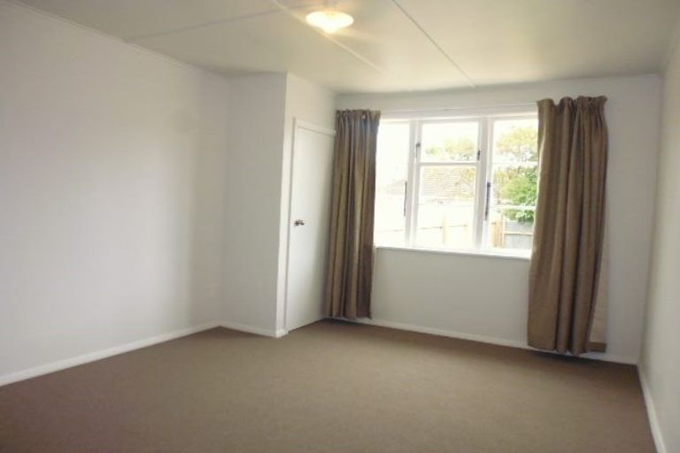 Photo of property in 49 Naenae Road, Naenae, Lower Hutt, 5011