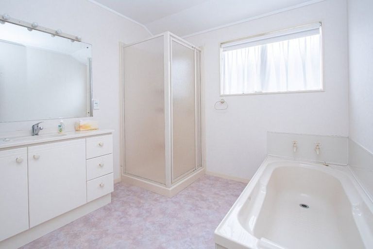 Photo of property in 9 Ben Lomond Place, Nawton, Hamilton, 3200