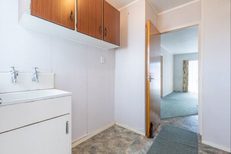 Photo of property in 28a Moulton Street, Moturoa, New Plymouth, 4310