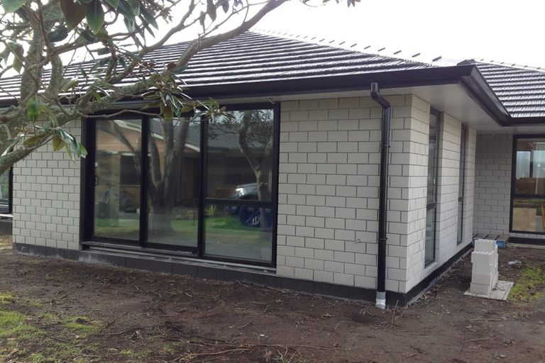 Photo of property in 11 Whitby Avenue, Whitianga, 3510