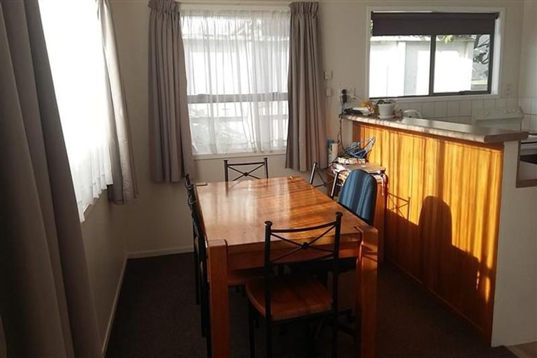 Photo of property in 2/14 Settlement Road, Papakura, 2110