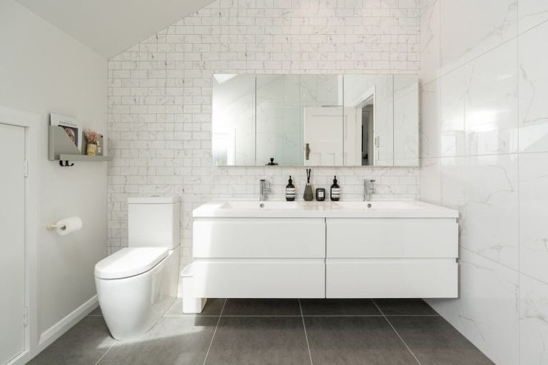 Photo of property in 15a Wade Street, Wadestown, Wellington, 6012