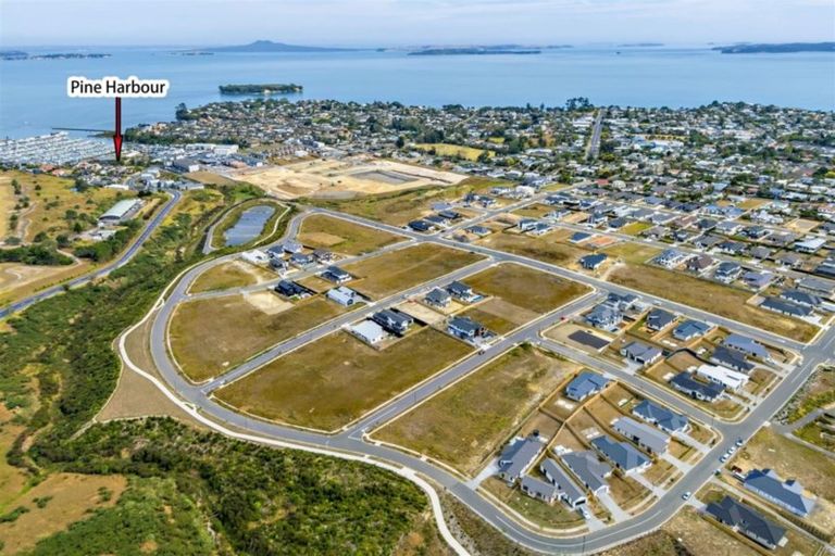 Photo of property in 14 Hutukawa Drive, Beachlands, Auckland, 2018