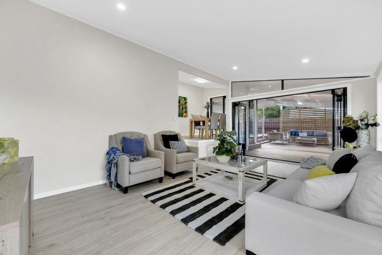 Photo of property in 200 Mahia Road, Weymouth, Auckland, 2103