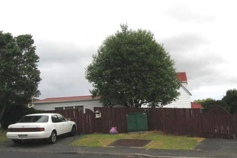 Photo of property in 16 Lynn Road, Bayview, Auckland, 0629