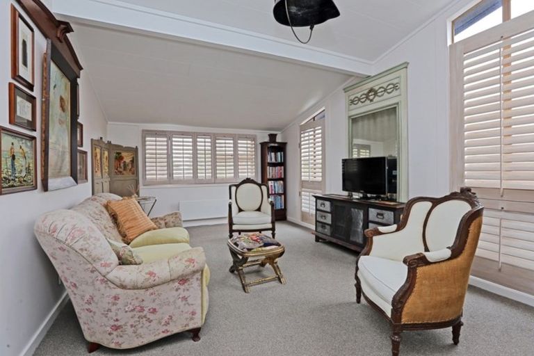 Photo of property in 2/205 Knight Street, Hastings, 4122