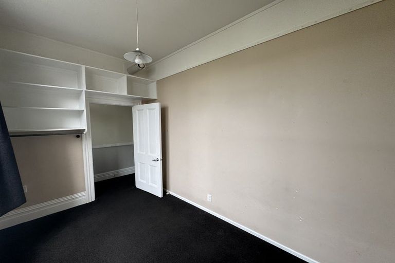 Photo of property in 2a Russell Terrace, Newtown, Wellington, 6021