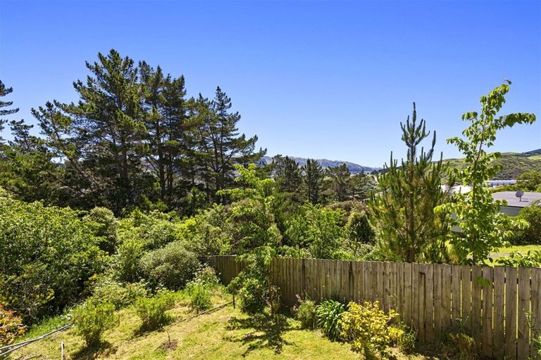 Photo of property in 112 Jamaica Drive, Grenada North, Wellington, 5028