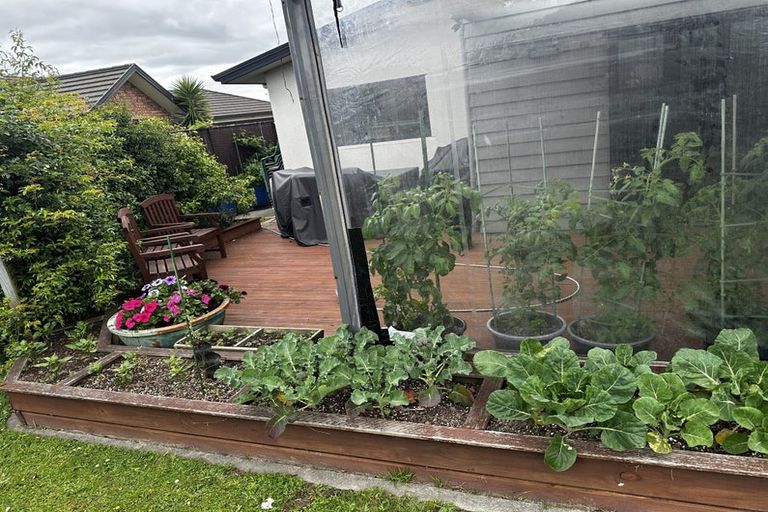 Photo of property in 24 Cleveland Heights, Kelvin Grove, Palmerston North, 4414