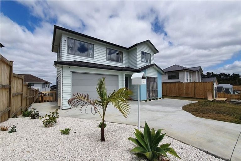 Photo of property in 3 Tautoru Avenue, Orewa, 0931
