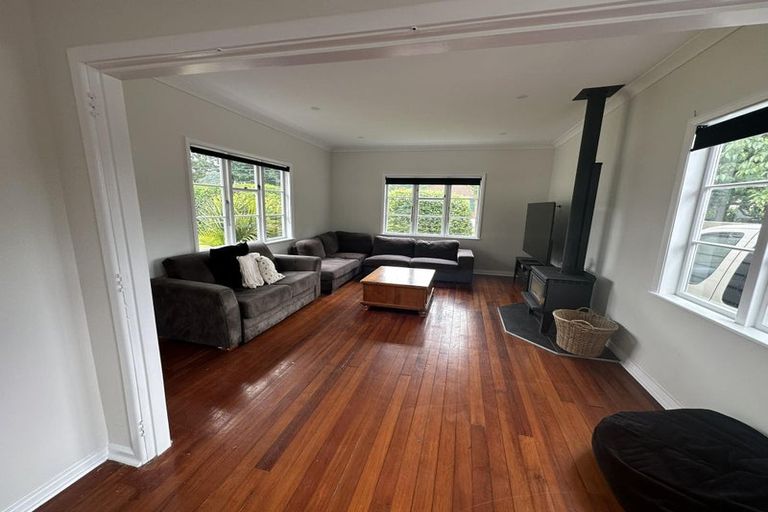 Photo of property in 14 Pearce Crescent, Taita, Lower Hutt, 5011