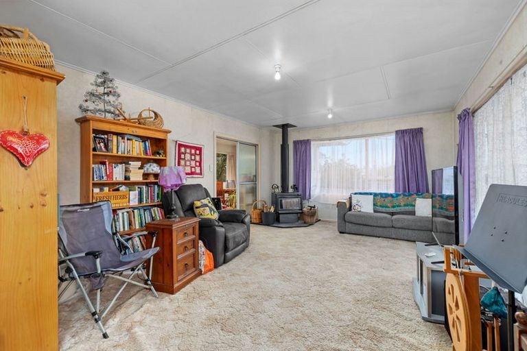 Photo of property in 9 William Benton Street, Featherston, 5710