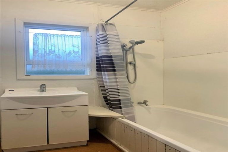 Photo of property in 40 Karaka Street, Wainuiomata, Lower Hutt, 5014